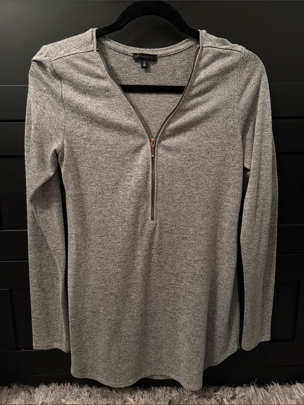 Dynamite Heather Gray Long Sleeve Zip V-Neck Top